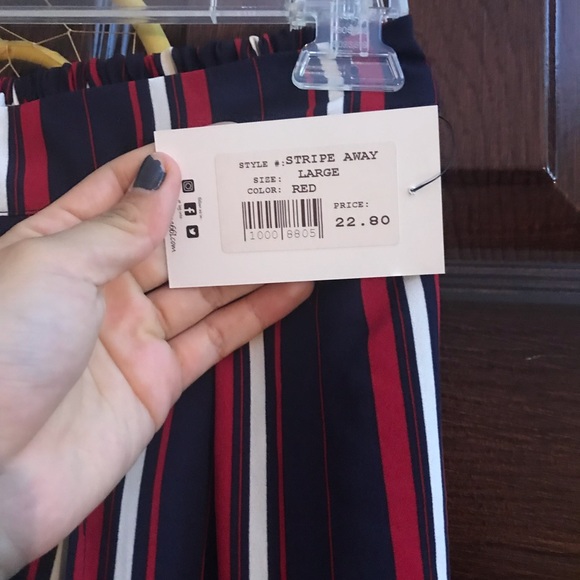 Stripped bottoms - Picture 2 of 2